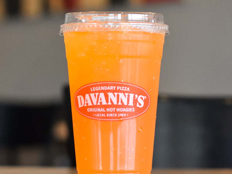 Davanni's logoed orange fountain pop with a sip lid.